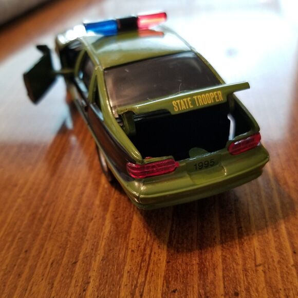 Maryland State Police Road Champs die cast police car 1:43 scale - Picture 9 of 10